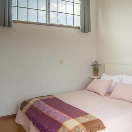 Cantinho Da Celeste Paramos